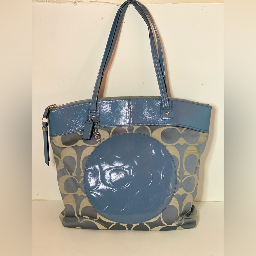Coach light blue tote purse like new